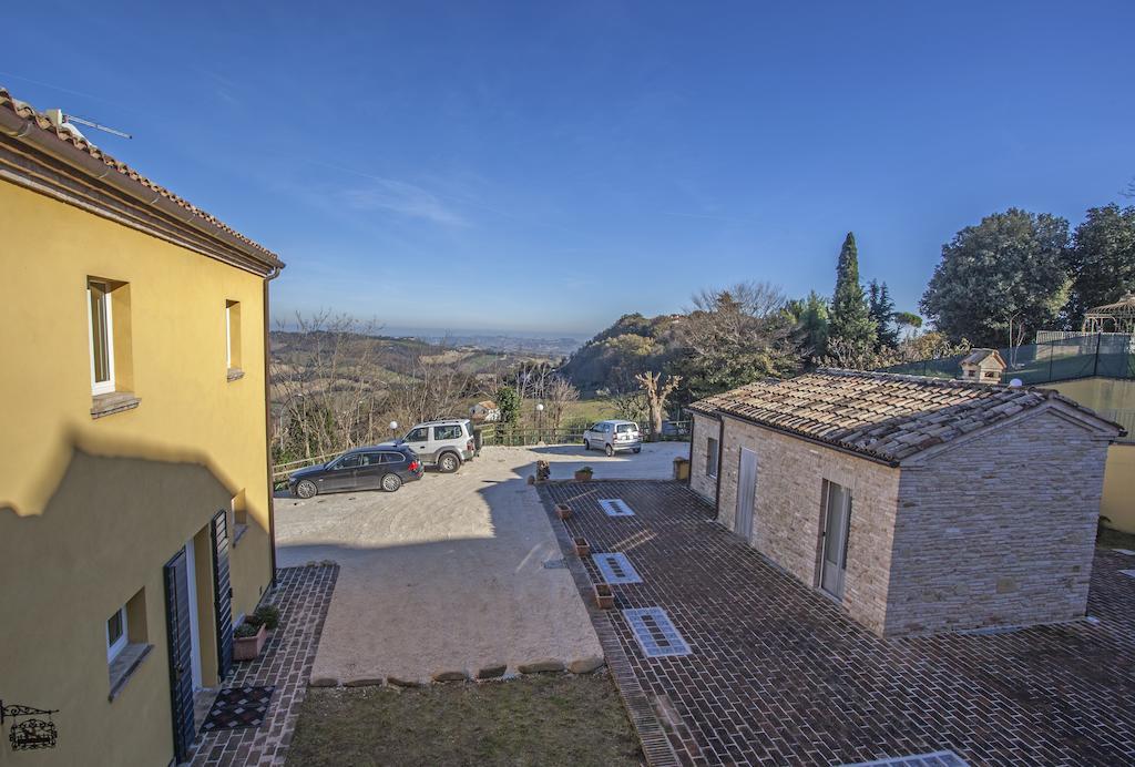 Il Ristoro Del Viandante Hotel Offagna Exterior photo