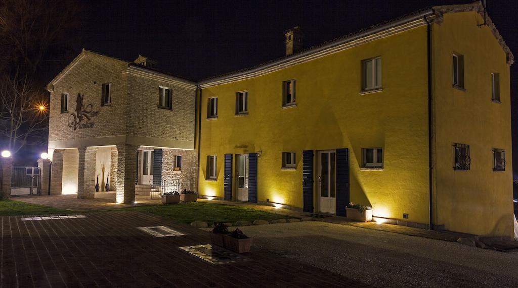 Il Ristoro Del Viandante Hotel Offagna Exterior photo